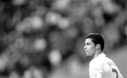 德甲前瞻：勒沃库森阵容齐整，多特上轮联赛惨遭绝平（德甲前瞻：勒沃库森阵容完整，多特上轮遭补时扳平）