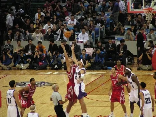 鲁媒：山东泰山开出的续约条件对瓦科而言仍具备极高的吸引力（鲁媒：泰山队为瓦科提供的续约条件依然极具吸引力）