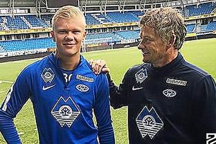 ESPN：马雷斯卡希望引进世界级中卫和门将，并给库库找替补（ESPN：马雷斯卡欲签世界级中卫与门将，并为库库物色替补）