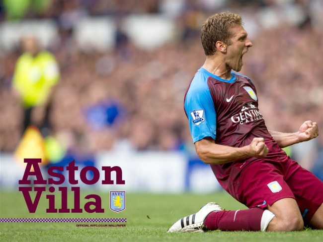 中甲冠军辽宁铁人队在沈阳故宫拍全家福：致敬历史，开启未来（辽宁铁人中甲冠军队在沈阳故宫合影：致敬历史，迈向新程）