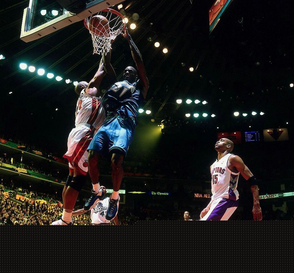 TA：利马传球出色&充满侵略性，他的回归可以丰富曼联打法（TA：传球出众且侵略性十足的利马归来，将为曼联带来更多战术变化）